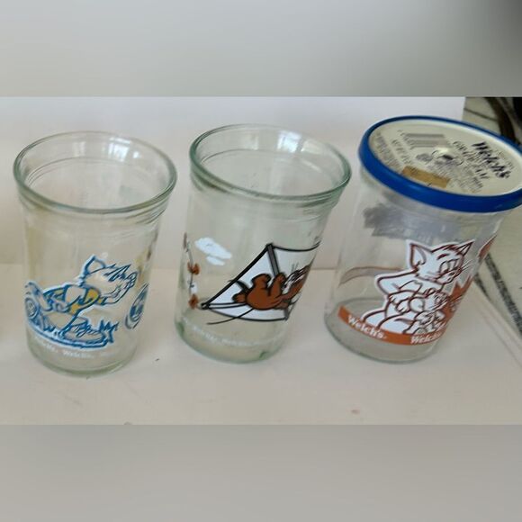 6 Welch's Grape Jelly Jar Cups Vintage Nostalgia Cups 
Looney Toons Characters - Picture 3 of 8